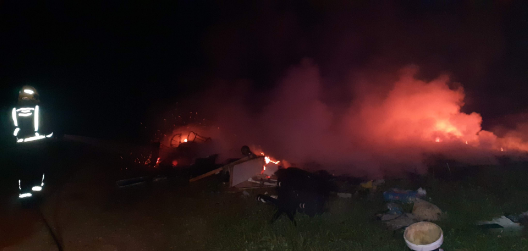 Incendio nas proximidades da Ponte Lubiáns, no concello de Carballo